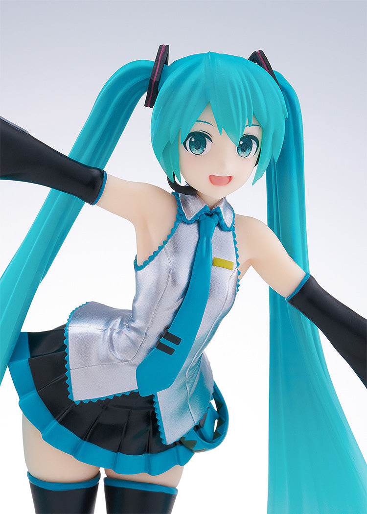 【Pre-Order】Character Vocal Series 01 Hatsune Miku "POP UP PARADE Hatsune Miku Translucent Color Ver." <GOOD SMILE COMPANY> Height approx. 170mm