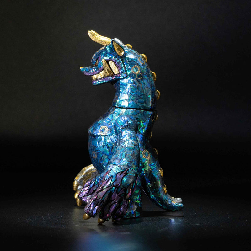 ワンオフ】紅里工房 HOUNDDRAGONS TOUMA 螺鈿ソフビ