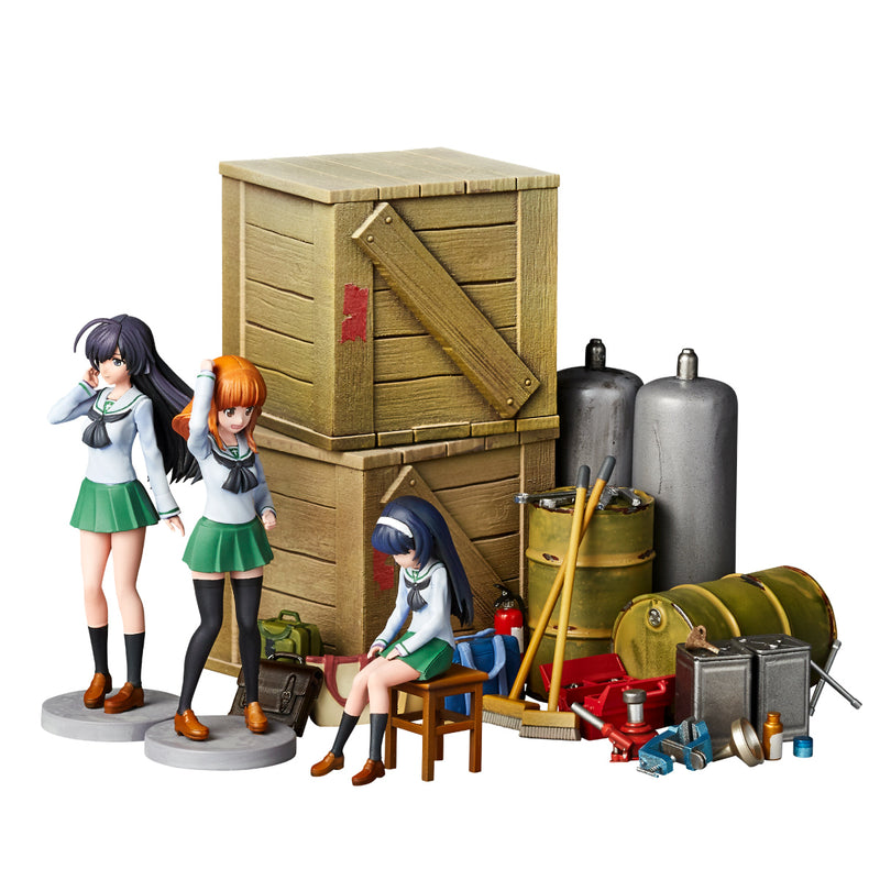 【Pre-Order】 Girls & Panzer Final Chapter  Garage Set [B] Plastic Model <Kaiyodo> 1/24 Scale