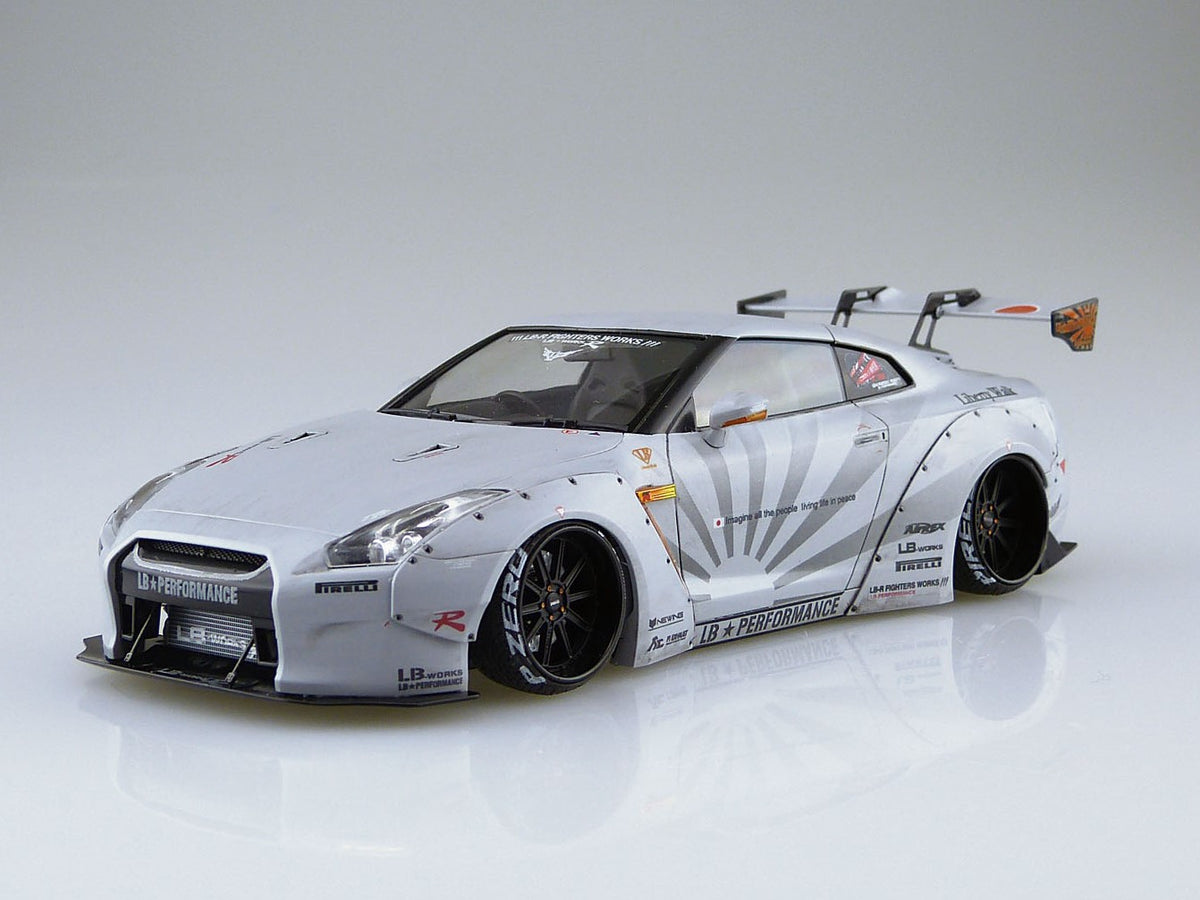 Pre-Order】1/24 リバティーウォーク No.10 LB・ワークス R35 GT-R Ver.2 プラモデル（再販）《アオシマ》