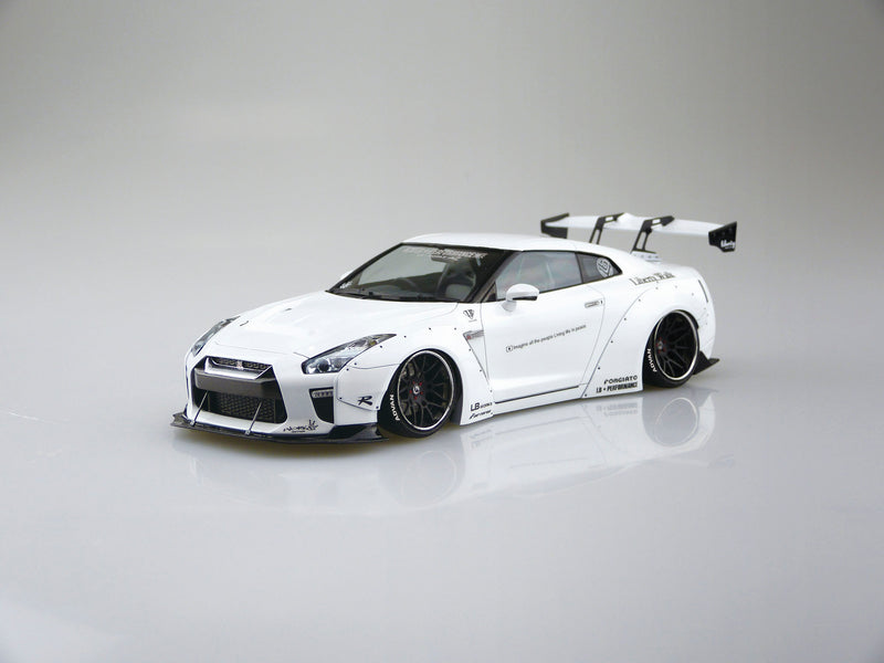 【Pre-Order】1/24 リバティウォーク No.11 LB★ワークス R35 GT-R type1.5 プラモデル（再販）《アオシマ》【※同梱不可】