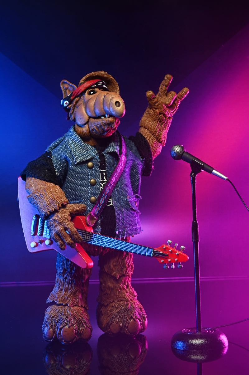 【Pre-Order】ALF Gordon Shumway Ultimate Action Figure Born to Rock Ver. <NECA> Total height approx. 15cm