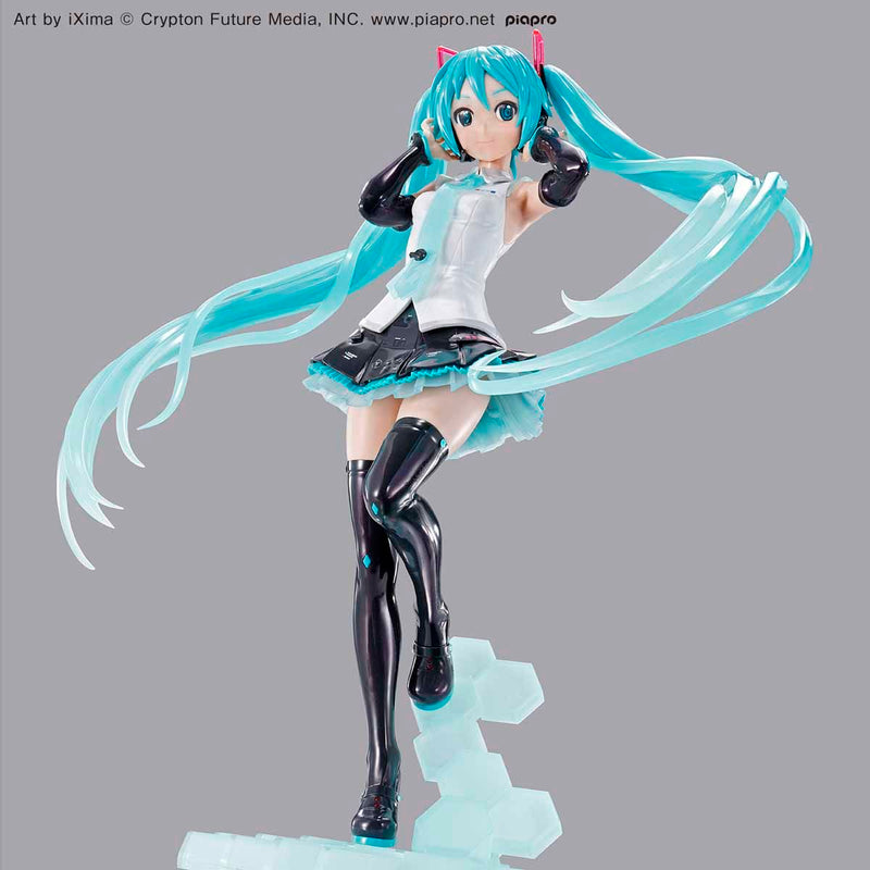 Figure-rise LABO Hatsune Miku V4X Plastic Model