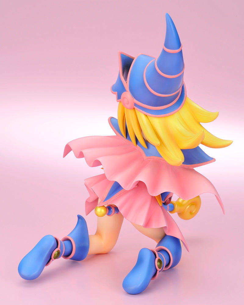 【Pre-Order】Yu-Gi-Oh! Duel Monsters Black Magician Girl ARTFX J PVC Figure