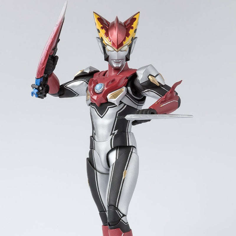 ULTRAMAN R/B Ultraman Rosso Flame S.H.Figuarts PVC Action Figure